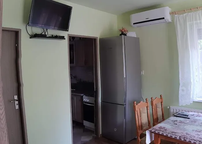 Rózsa Apartamento *